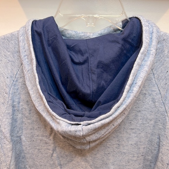 💘 Adidas Light Blue Pullover Sweatshirt in Size Small - Picture 4 of 5